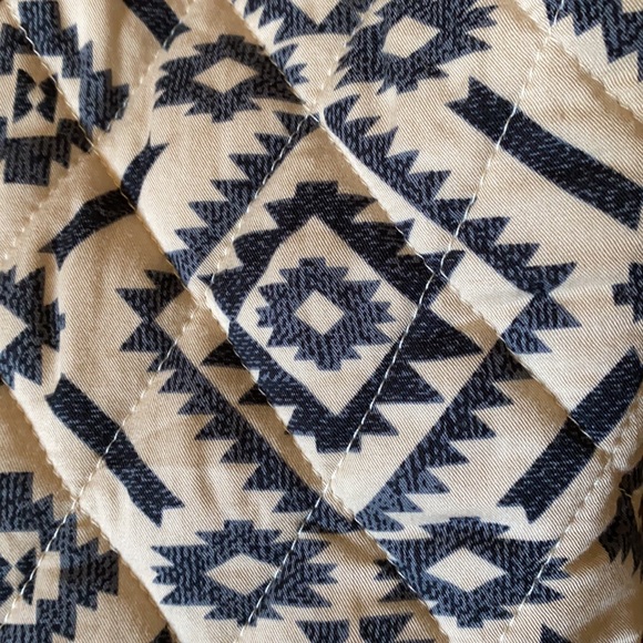 Quilted Aztec Vest - Picture 6 of 7